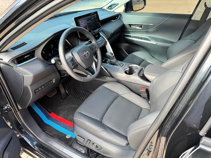 Toyota Venza 2023 2023款 2.0L CVT两驱尊贵版