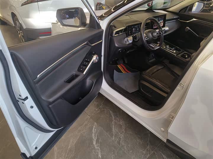 GAC Trumpchi Emkoo 2022 2022款 2.0ATK 双子星版