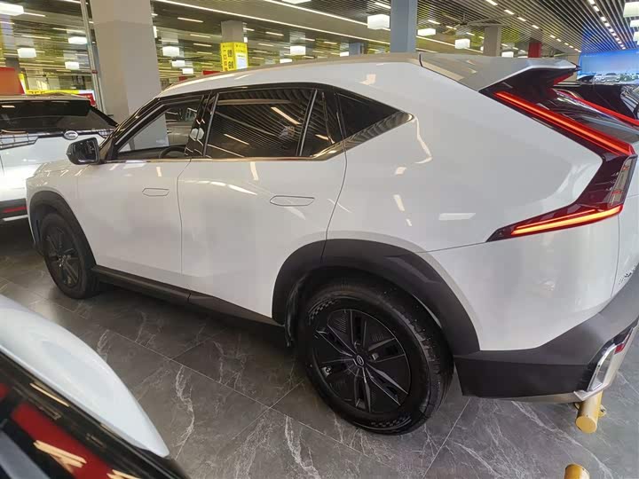 GAC Trumpchi Emkoo 2022 2022款 2.0ATK 双子星版