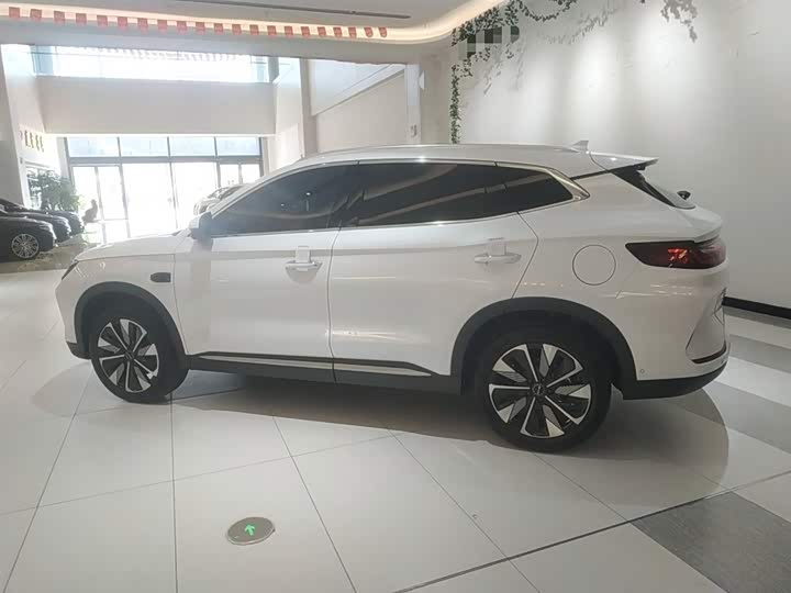 2025 BYD Song Plus Hybrid/EV