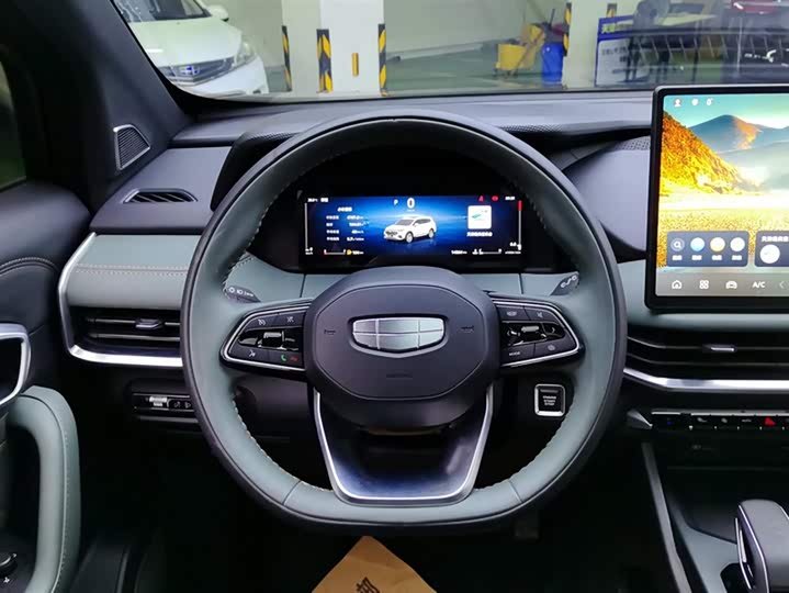 Geely Okavango L 2024 2024款 2.0T DCT尊贵型