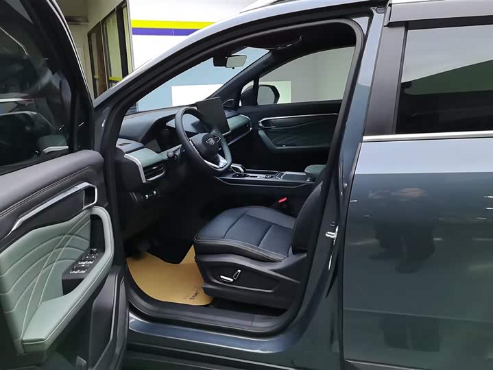 Geely Okavango L 2024 2024款 2.0T DCT尊贵型