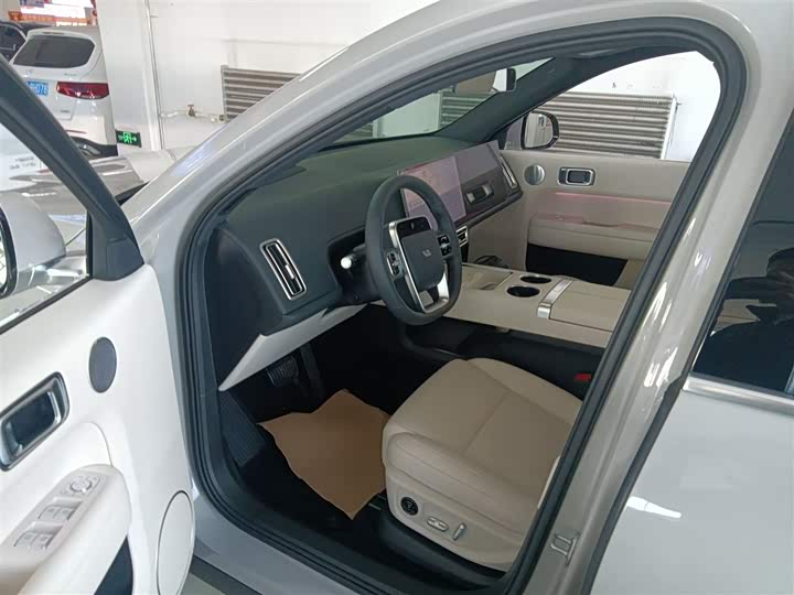 LiXiang L6 2025 2025款 Pro 智能焕新版