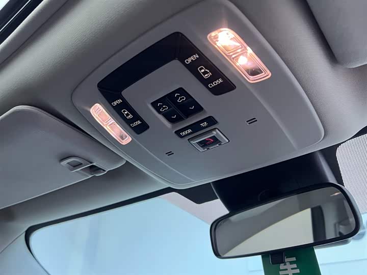 Toyota Granvia 2024 2024款 2.5L混动 舒适版