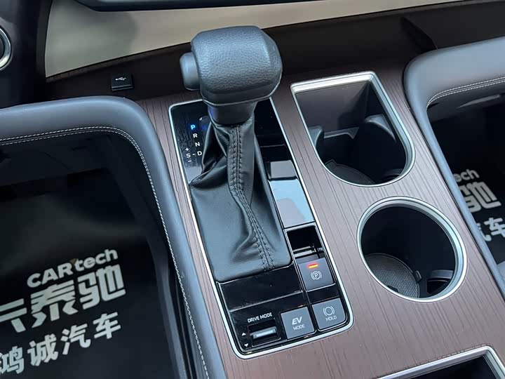 Toyota Granvia 2024 2024款 2.5L混动 舒适版