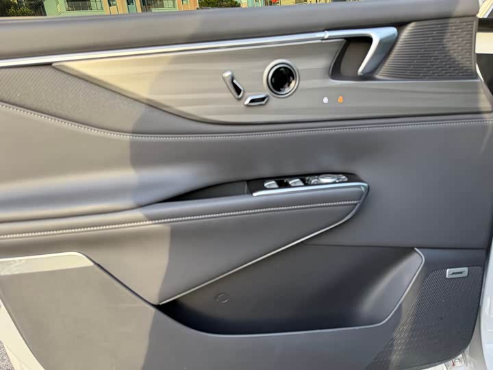 Buick GL8 ES 2025 2025款 陆尊 尊享版