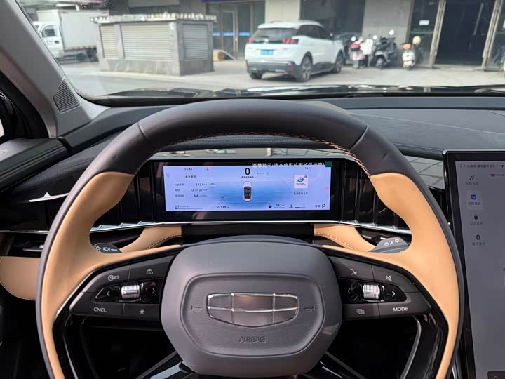 Geely Atlas L 2024 2024款 1.5TD DCT尊贵版