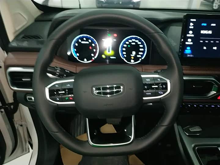 Geely Okavango 2022 2022款 1.8TD DCT豪华型 7座