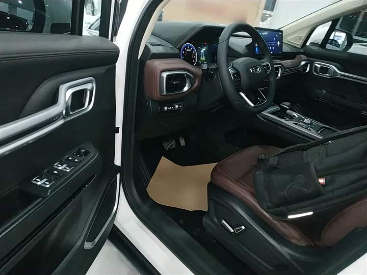 Geely Okavango 2022 2022款 1.8TD DCT豪华型 7座