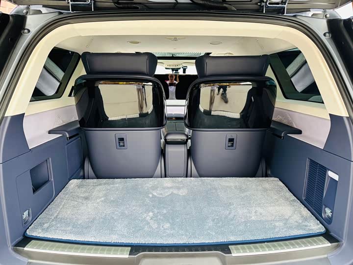 Lincoln Navigator One 2022 2022款 3.5T 领航员壹号