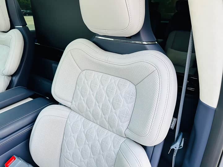 Lincoln Navigator One 2022 2022款 3.5T 领航员壹号