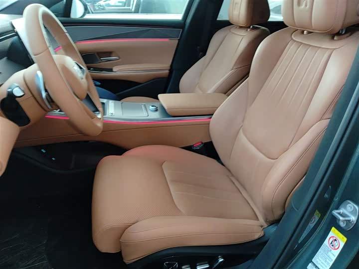 BYD Han L 2025 2025款 DM-p 四驱激光雷达旗舰型