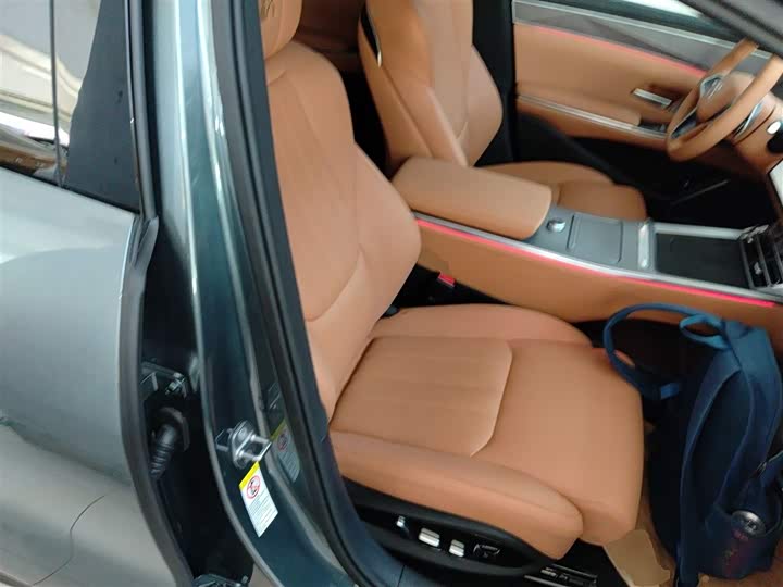 BYD Han L 2025 2025款 DM-p 四驱激光雷达旗舰型