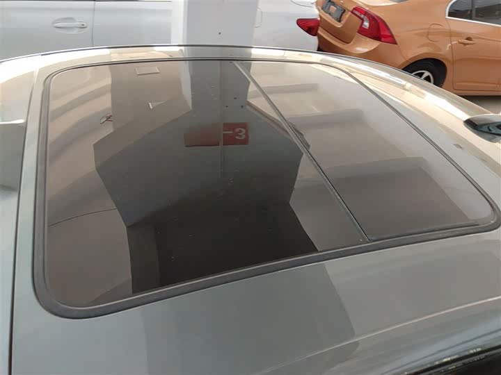 BYD Han L 2025 2025款 DM-p 四驱激光雷达旗舰型