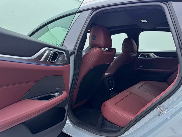 BMW 4 Series 2024 2024款 430i Gran Coupe M运动曜夜套装