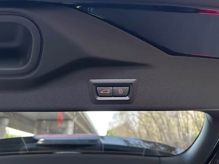 BMW X5 2025 2025款 xDrive 40Li M运动曜夜套装