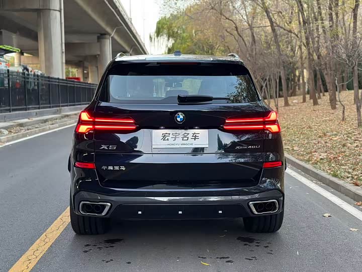BMW X5 2025 2025款 xDrive 40Li M运动曜夜套装