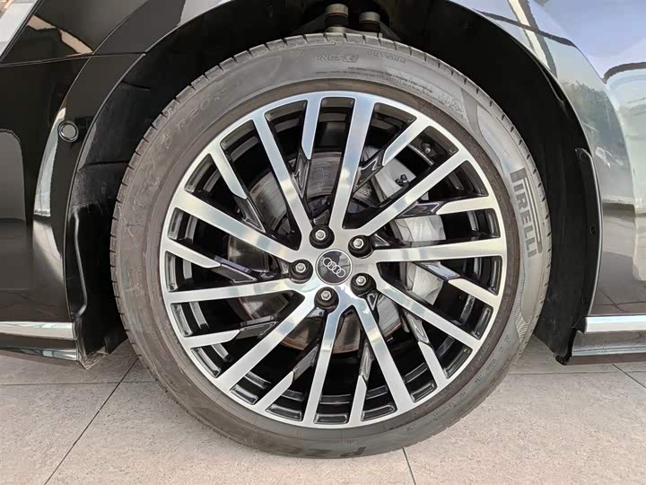 Audi A8 2024 2024款 A8L 55 TFSI quattro 旗舰型