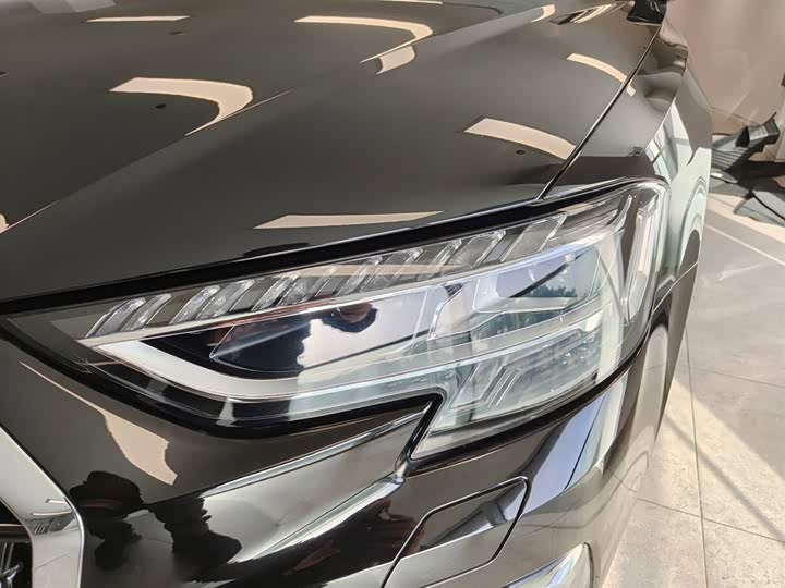 Audi A8 2024 2024款 A8L 55 TFSI quattro 旗舰型