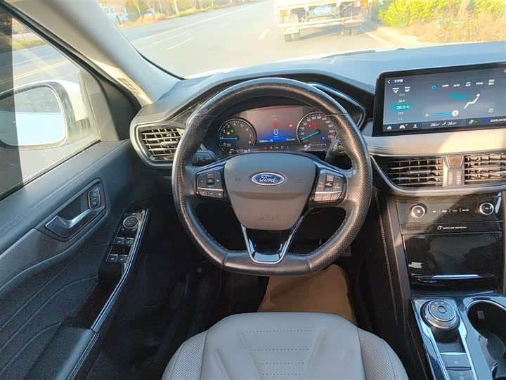 Ford Escape 2020 2020款 EcoBoost 245 两驱耀享款