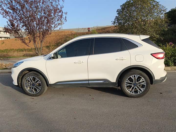 Ford Escape 2020 2020款 EcoBoost 245 两驱耀享款