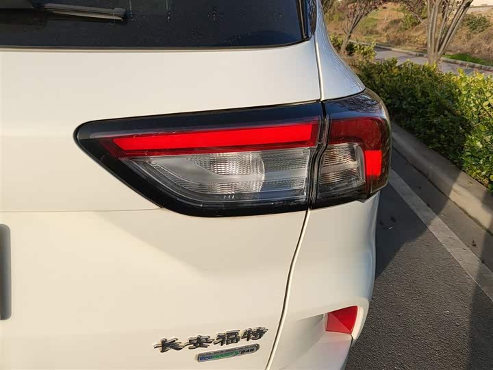 Ford Escape 2020 2020款 EcoBoost 245 两驱耀享款