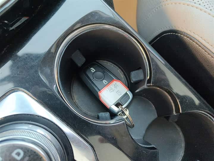 Ford Escape 2020 2020款 EcoBoost 245 两驱耀享款