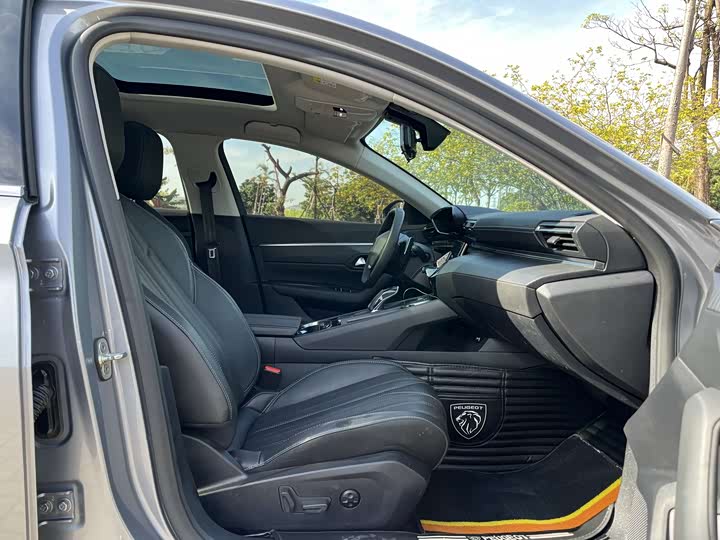 Peugeot 508 2023 2023款 508L 400THP 驭动旗舰版