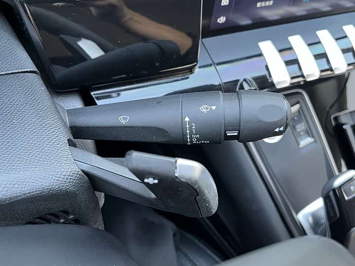 Peugeot 508 2023 2023款 508L 400THP 驭动旗舰版