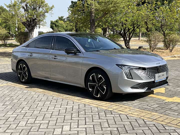 Peugeot 508 2023 2023款 508L 400THP 驭动旗舰版