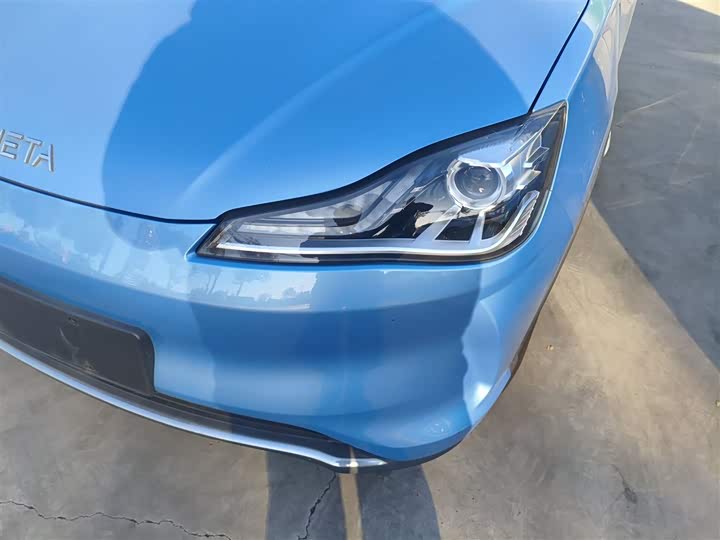 Hozon V 2022 2022款 潮 300 行业版