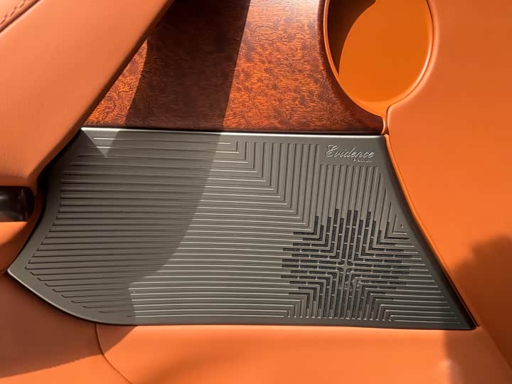 BYD Yangwang U8 2023 2023款 豪华版