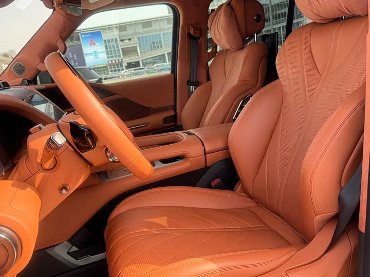 BYD Yangwang U8 2023 2023款 豪华版