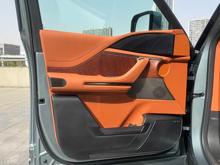 BYD Yangwang U8 2023 2023款 豪华版