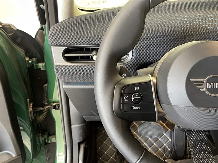 Mini Mini 2025 2025款 1.5T COOPER 经典派 五门版