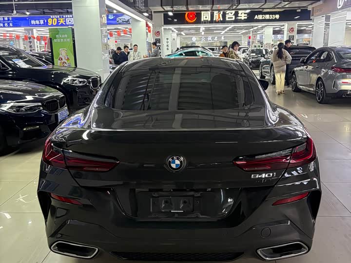 BMW 8 Series 2022 2022款 840i 双门轿跑车 M运动套装