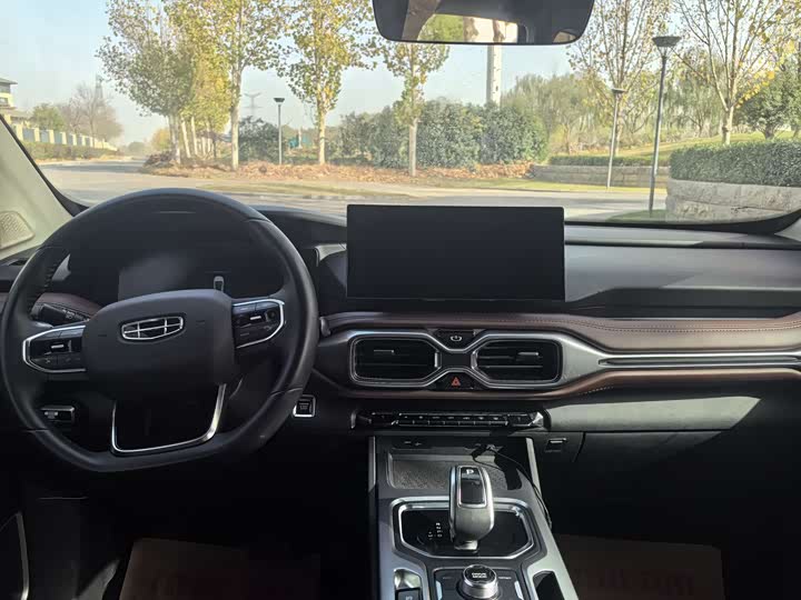 Geely Okavango 2022 2022款 1.8TD 自动尊贵型 7座