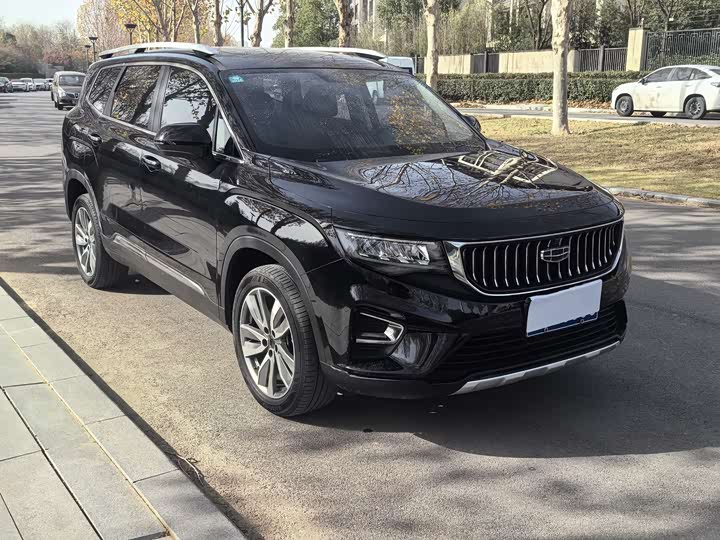 Geely Okavango 2022 2022款 1.8TD 自动尊贵型 7座