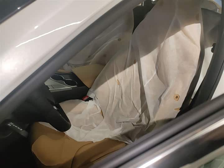 Roewe RX5 Hybrid 2023 2023款 eRX5 超混优越版