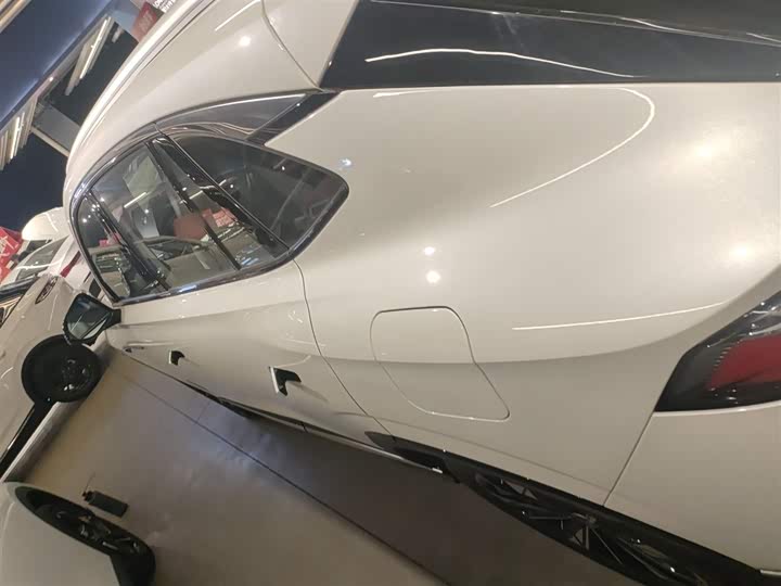 Roewe RX5 Hybrid 2023 2023款 eRX5 超混优越版