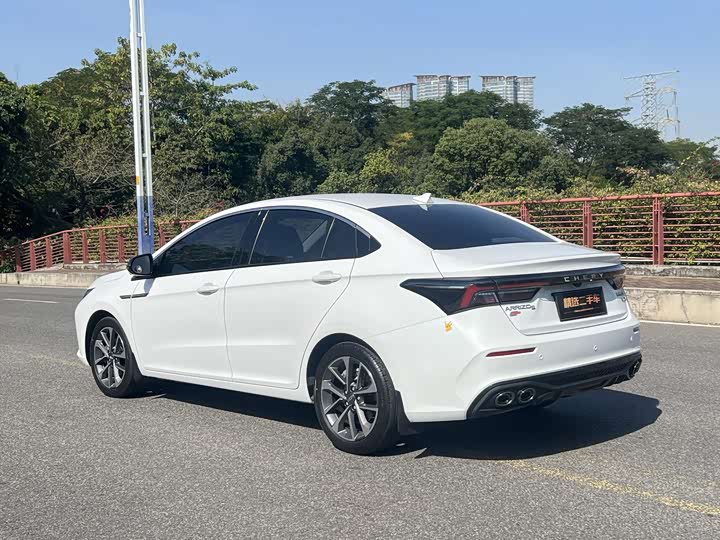 Chery Omoda S5 GT (Arrizo 5 GT) 2023 2023款 1.5T CVT智
