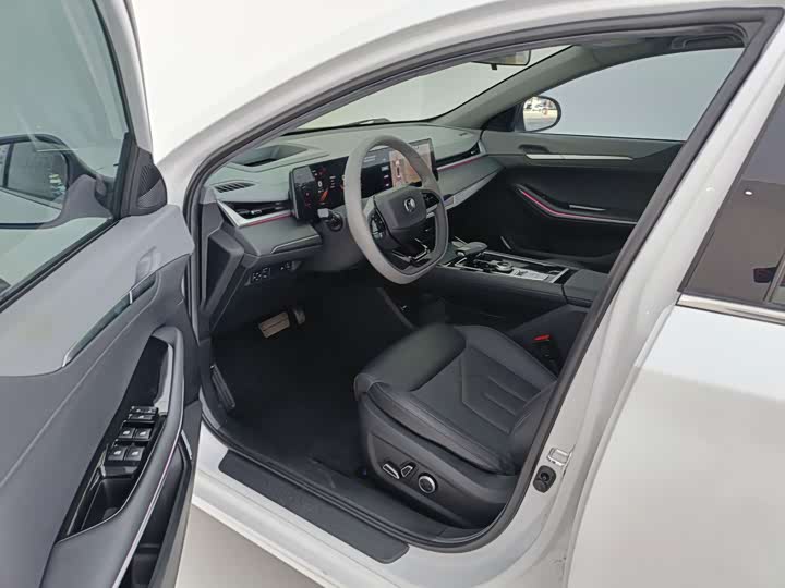 Changan Raeton Plus 2023 2023款 1.5T DCT旗舰型