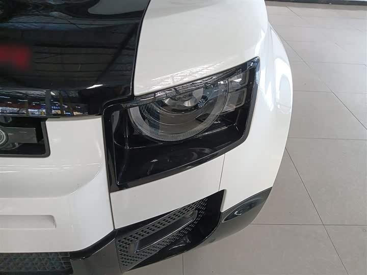 Land Rover Defender 2024 2024款 110 3.0T P400 X-DYNAMIC HSE