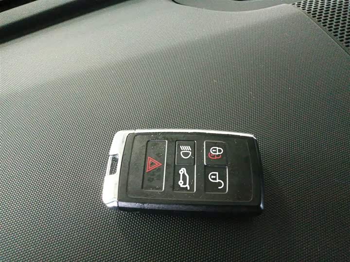 Land Rover Defender 2024 2024款 110 3.0T P400 X-DYNAMIC HSE