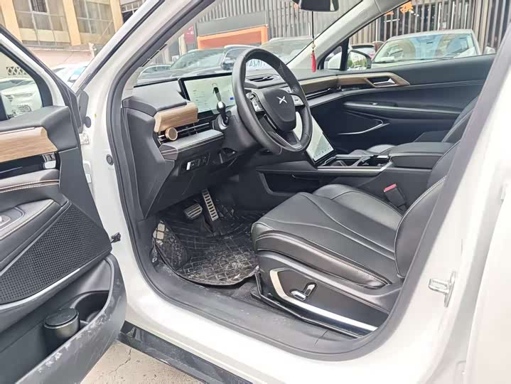 XPeng P5 2022 2022款 550E