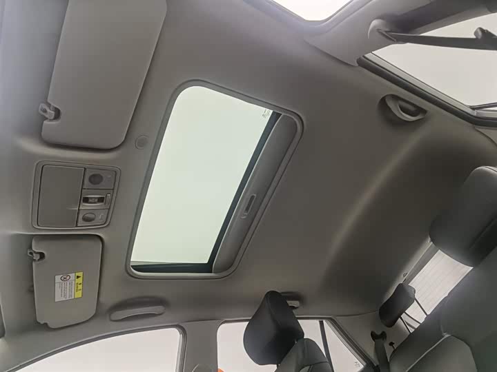 Kia KX1 2021 2021款 1.4L CVT天窗款