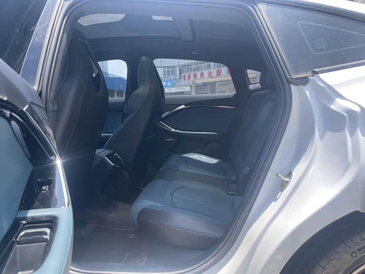 MG Motor 7 2025 2025款 1.5T 300 DCT优雅版