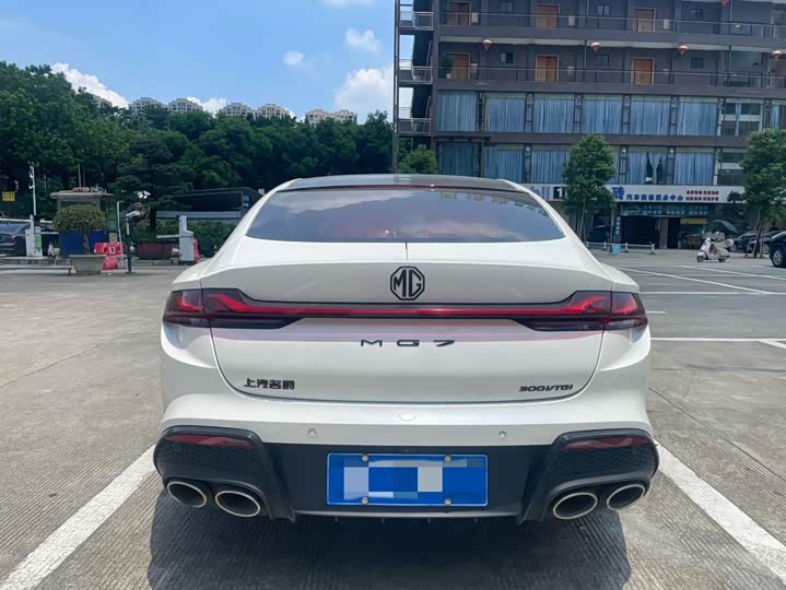 MG Motor 7 2025 2025款 1.5T 300 DCT优雅版