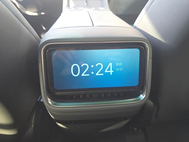 Xiaomi YU7 2025 2025款 超长续航高性能四驱Max版