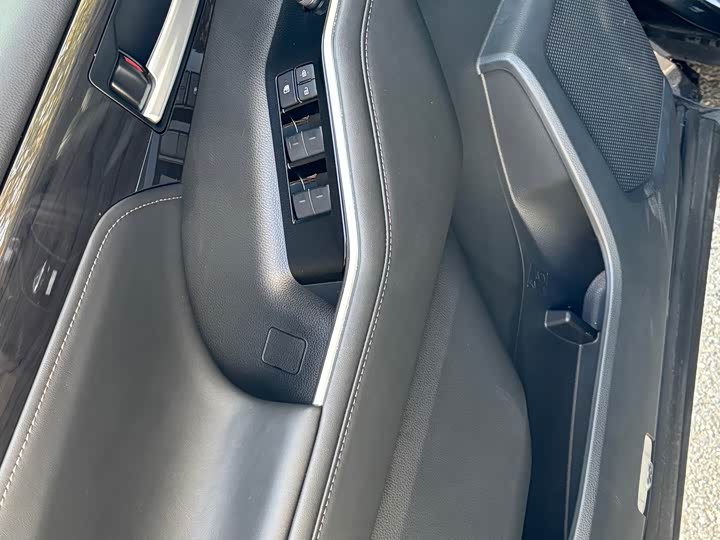 Toyota Crown Kluger 2022 2022款 2.0T 四驱劲享版